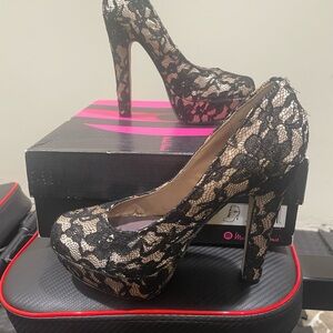 Elegant Black Lace Women's Heels